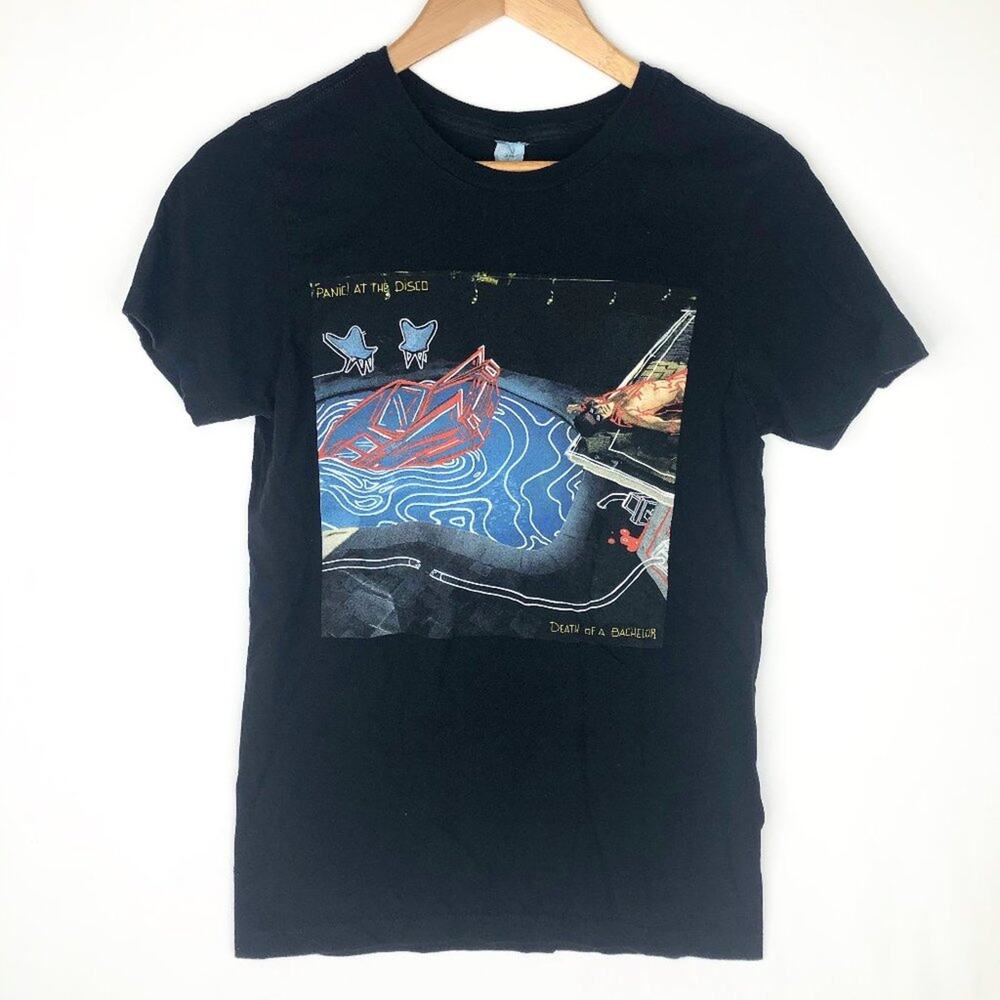 Pacific Panic! At The Disco Band T-Shirt Small